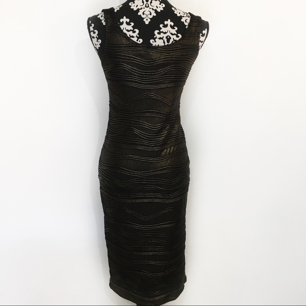 Hot Gal Bodycon Dress - Picture 5 of 8